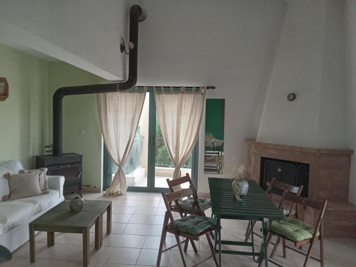 The White Rabbit Guesthouse Eco-Lodge "Cosy Apartment" Psakoudia Buitenkant foto
